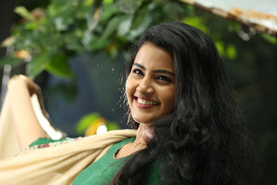 anupama-parameswaran-stills-from-andamaina-jeevitham